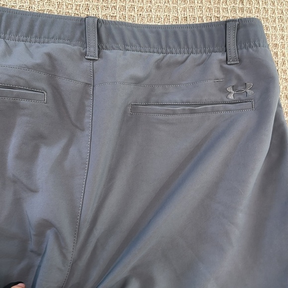 Under Armour Gray Chinos Comfortable Khakis - Picture 6 of 7